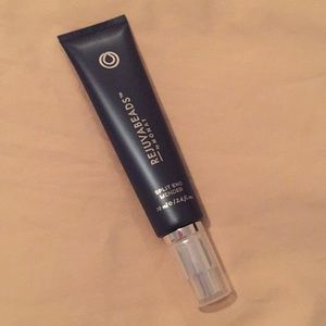 Monat’s REJUVABEADS®.